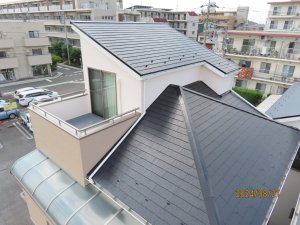 埼玉県富士見市｜コロニアル屋根塗装・ひび割れ補修の施工事例